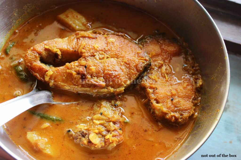 Bengali Fish Curry / Macher Jhol Recipe