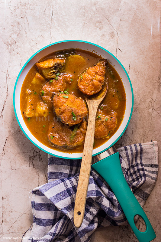 Aar Mach er Jhol/Aar(Aiyer)Fish Curry