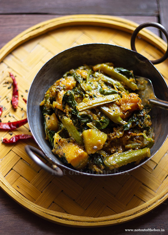 Pui Shaak er Chochhori/Malabar Spinach with Veggies