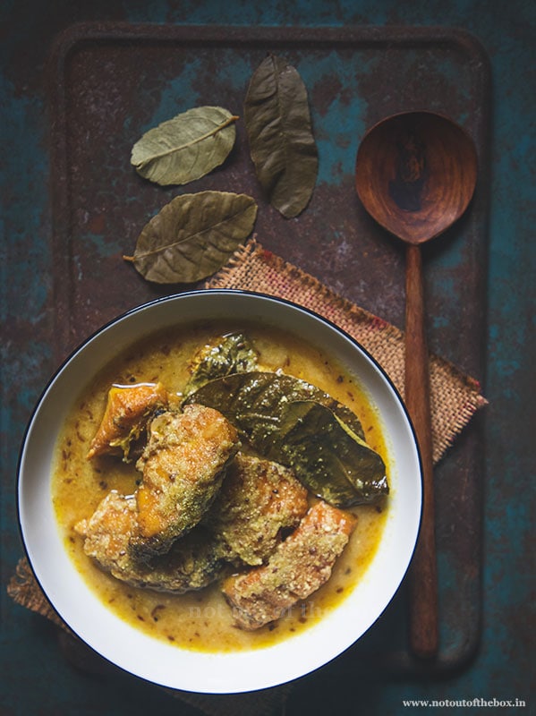 Gondhoraj Bhetki / Gondhoraj Barramundi Fish Curry