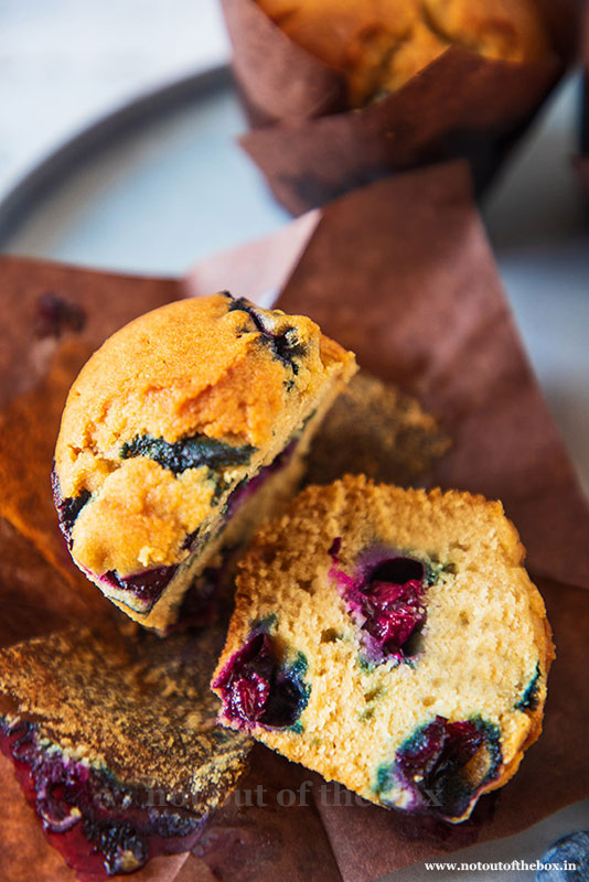 Eggless Blueberry Muffins
